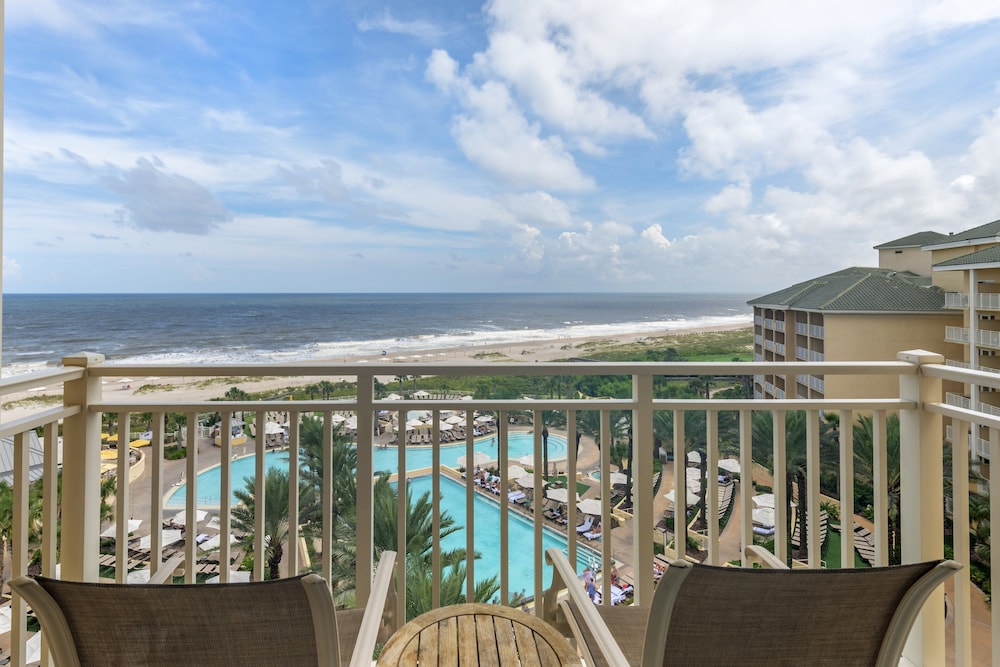 Omni Amelia Island Resort & Spa — Swimming pool in Amelia Island, Florida