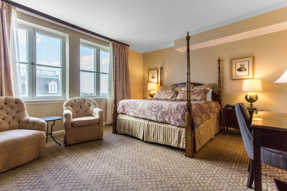 Omni Royal Orleans Hotel — Hotel rooms in New Orleans, Louisiana