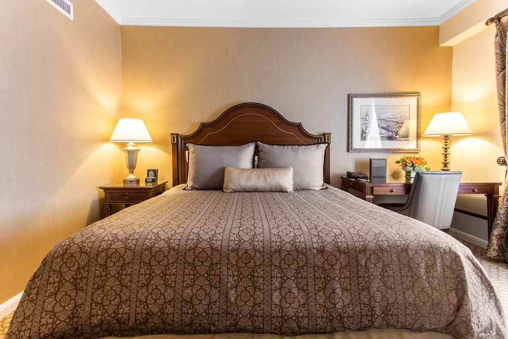 Omni Royal Orleans Hotel — Hotel rooms in New Orleans, Louisiana