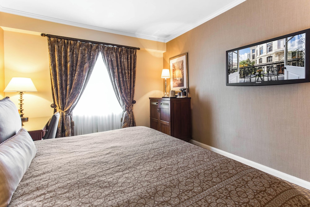 Omni Royal Orleans Hotel — Hotel rooms in New Orleans, Louisiana