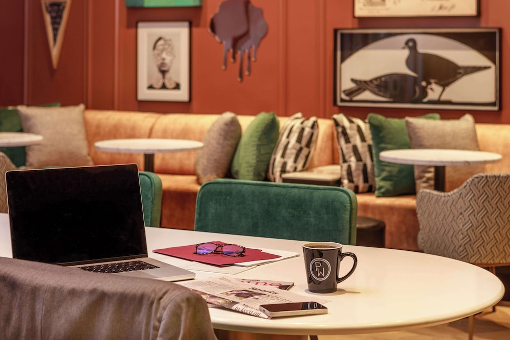 Pennyweight Hotel Boston, Curio Collection by Hilton — Restaurant & bars in Boston, Massachusetts