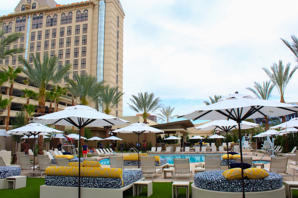Palace Station Hotel and Casino — Swimming pool in Las Vegas, Nevada