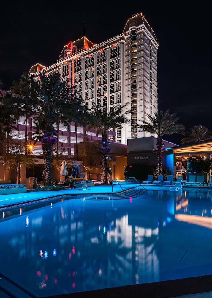 Palace Station Hotel and Casino — Swimming pool in Las Vegas, Nevada