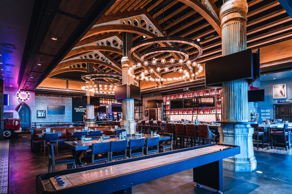 Palace Station Hotel and Casino — Restaurant & bars in Las Vegas, Nevada