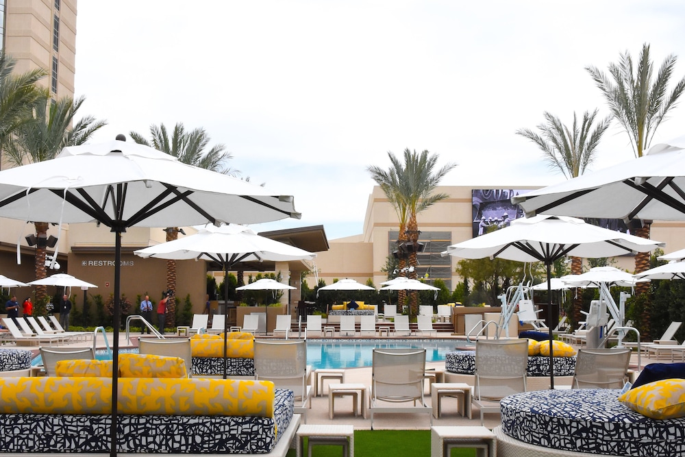 Palace Station Hotel and Casino — Swimming pool in Las Vegas, Nevada