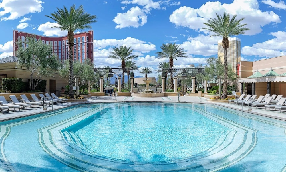 The Palazzo at The Venetian — Swimming pool in Las Vegas, Nevada