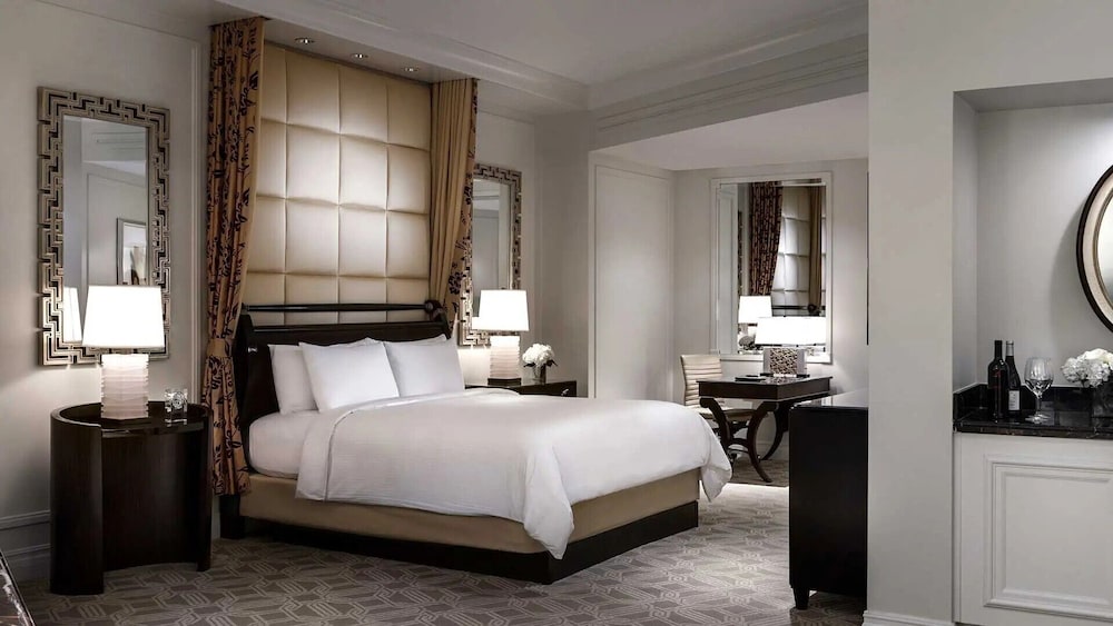 The Palazzo at The Venetian — Hotel rooms in Las Vegas, Nevada