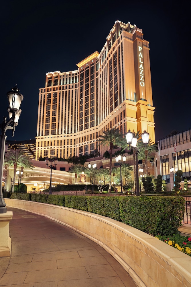 The Palazzo at The Venetian — Hotel building in Las Vegas, Nevada