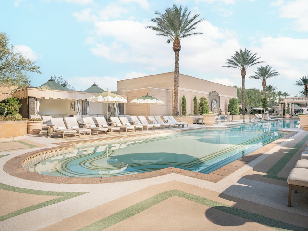 The Palazzo at The Venetian — Swimming pool in Las Vegas, Nevada