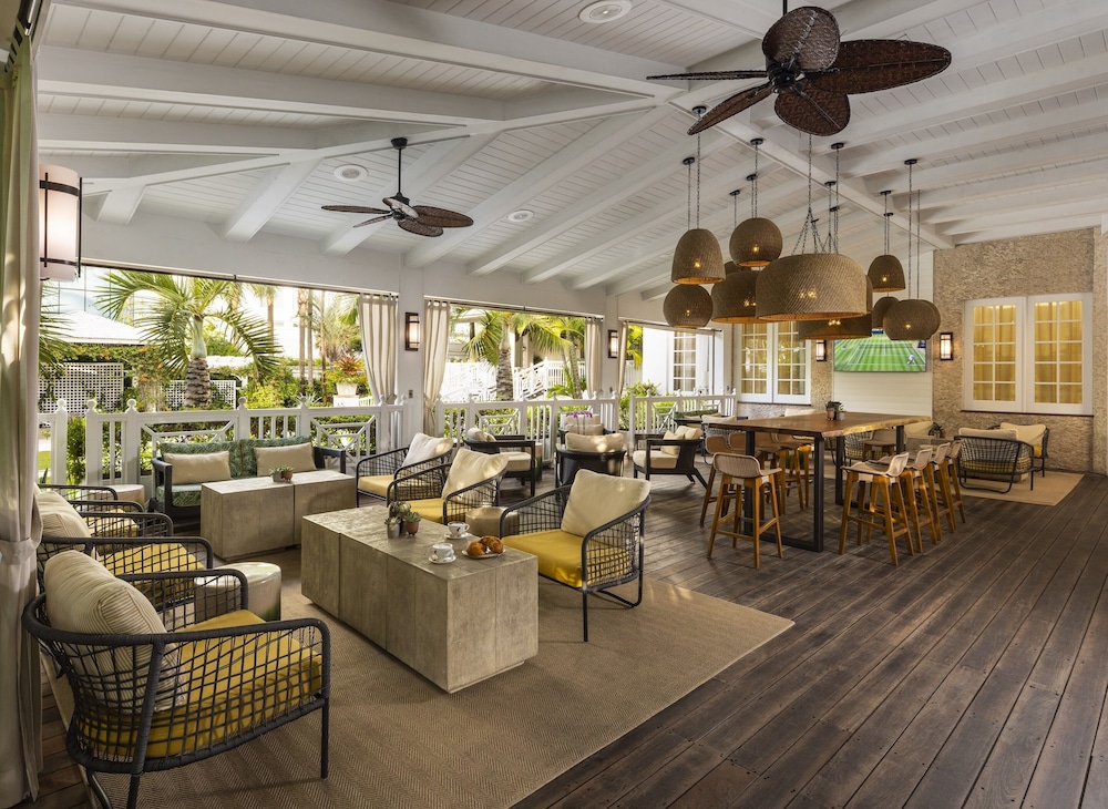 The Palms Hotel & Spa — Restaurant & bars in Miami, Florida