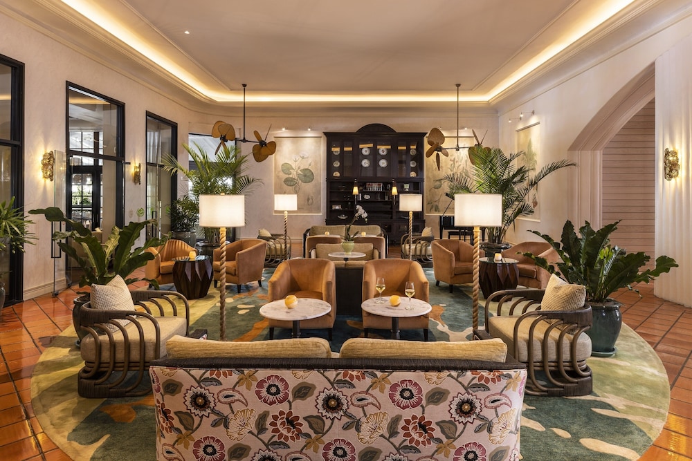 The Palms Hotel & Spa — Restaurant & bars in Miami, Florida