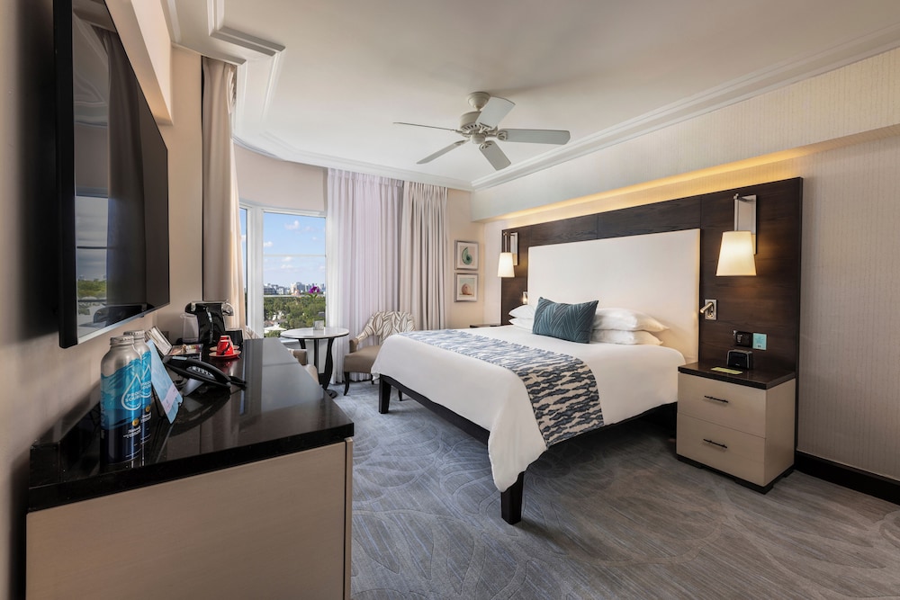The Palms Hotel & Spa — Hotel rooms in Miami, Florida