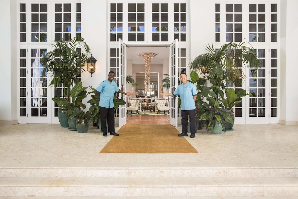 The Palms Hotel & Spa — Hotel building in Miami, Florida