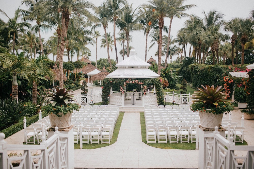 The Palms Hotel & Spa — Hotel building in Miami, Florida
