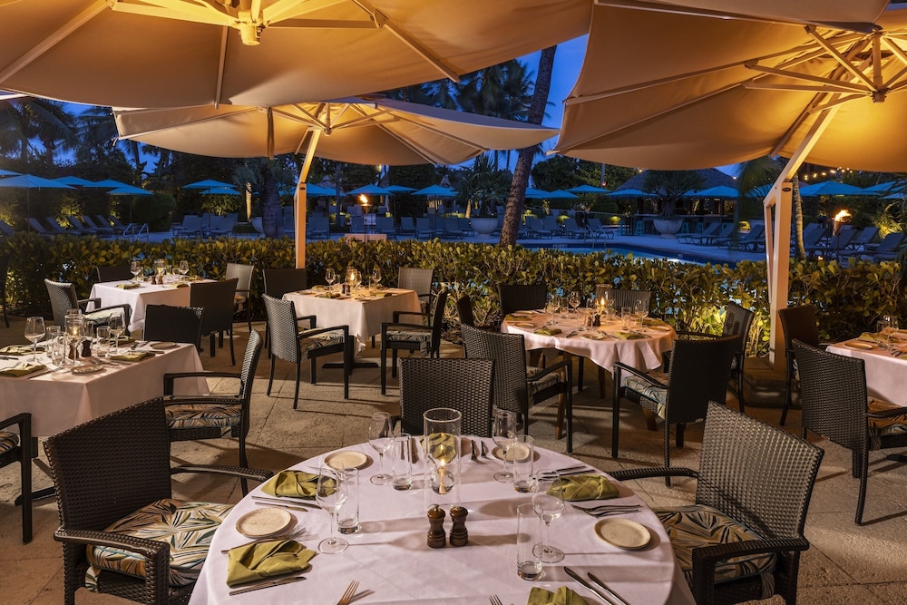 The Palms Hotel & Spa — Restaurant & bars in Miami, Florida