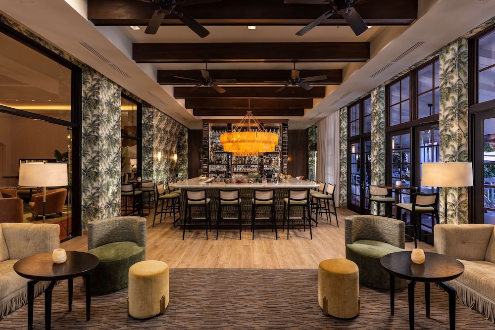 The Palms Hotel & Spa — Restaurant & bars in Miami, Florida