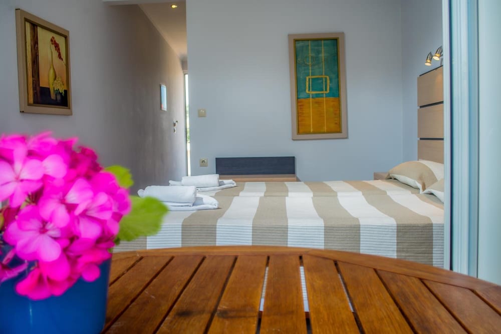 Natalie — Hotel rooms in Laganas, Ionian Islands