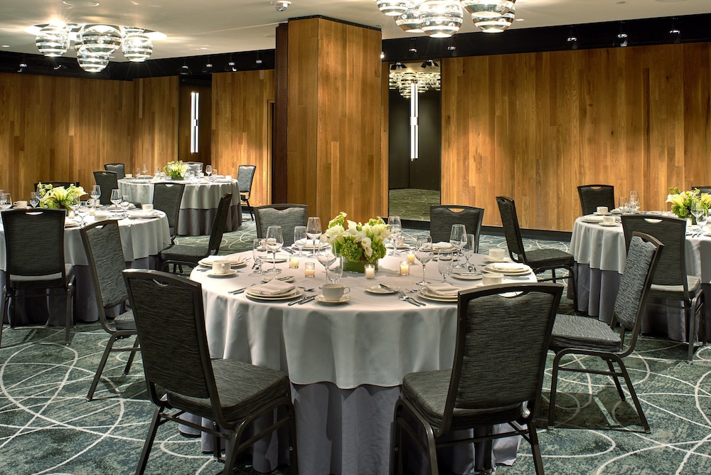 Kimpton Hotel Palomar Los Angeles Beverly Hills by IHG — Restaurant & bars in Los Angeles, California