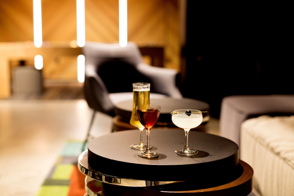 Kimpton Hotel Palomar Los Angeles Beverly Hills by IHG — Restaurant & bars in Los Angeles, California