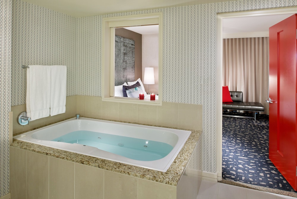 Kimpton Hotel Palomar Los Angeles Beverly Hills by IHG — Hotel rooms in Los Angeles, California