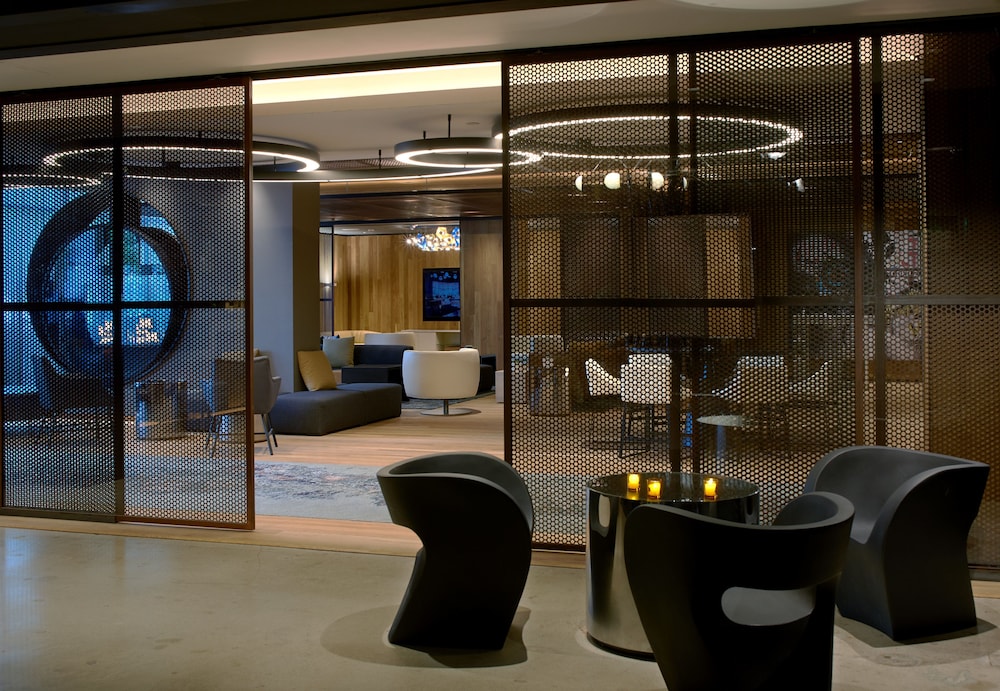 Kimpton Hotel Palomar Los Angeles Beverly Hills by IHG — Restaurant & bars in Los Angeles, California