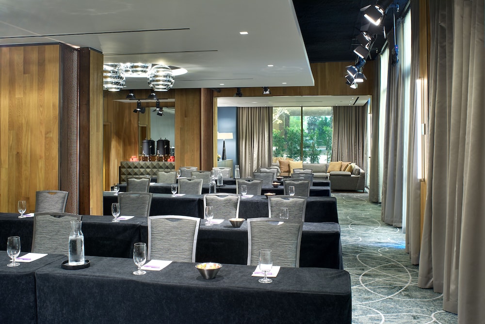 Kimpton Hotel Palomar Los Angeles Beverly Hills by IHG — Hotel building in Los Angeles, California