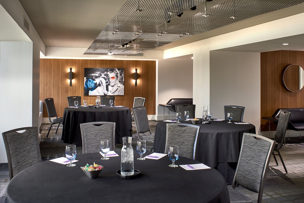 Kimpton Hotel Palomar Los Angeles Beverly Hills by IHG — Hotel building in Los Angeles, California