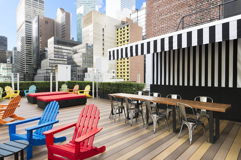 Pod 51 — Restaurant & bars in New York City, New York State