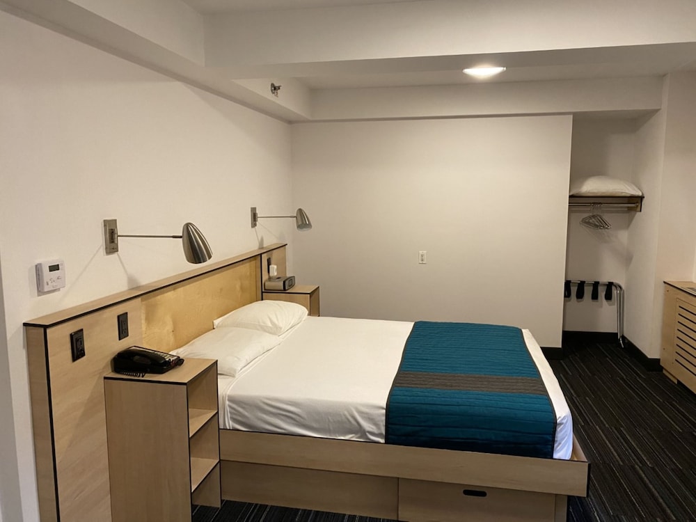 Pod 51 — Hotel rooms in New York City, New York State