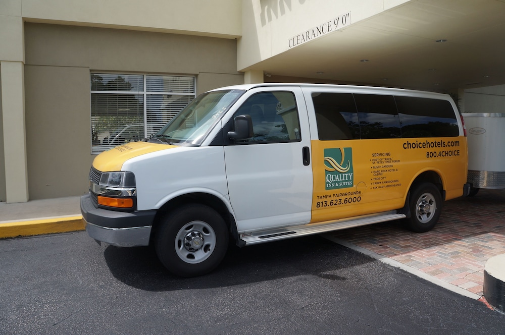 Quality Inn & Suites Tampa near Fairgrounds and Casino — Hotel building in Tampa, Florida