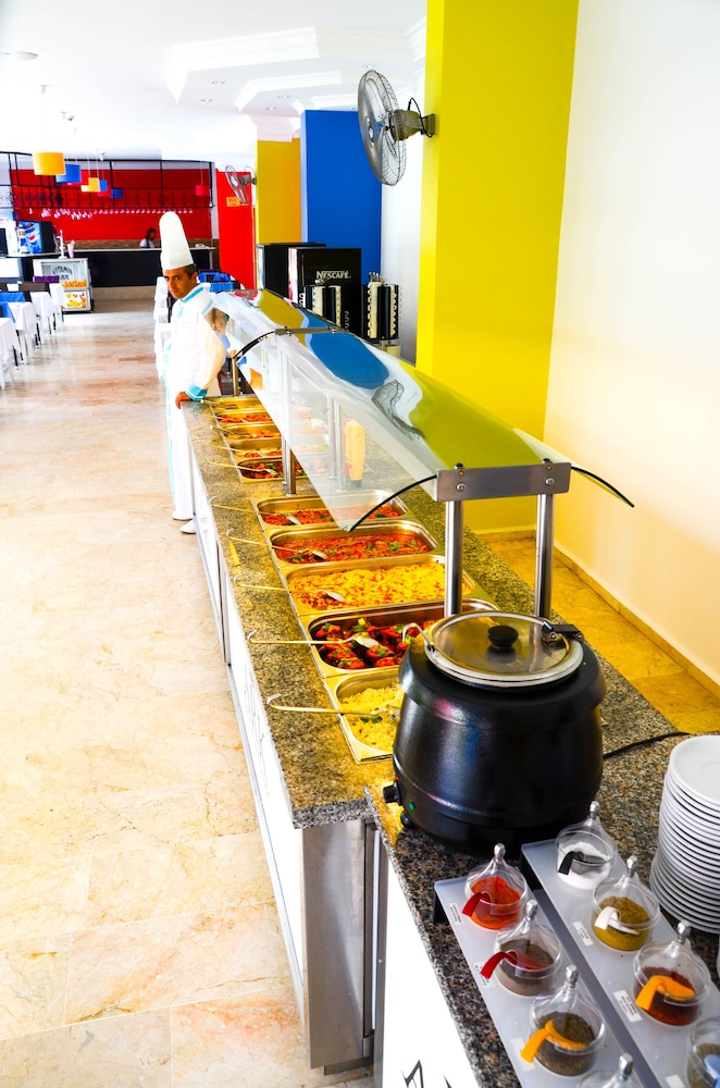Ark Suite Hotel — Restaurant & bars in Alanya
