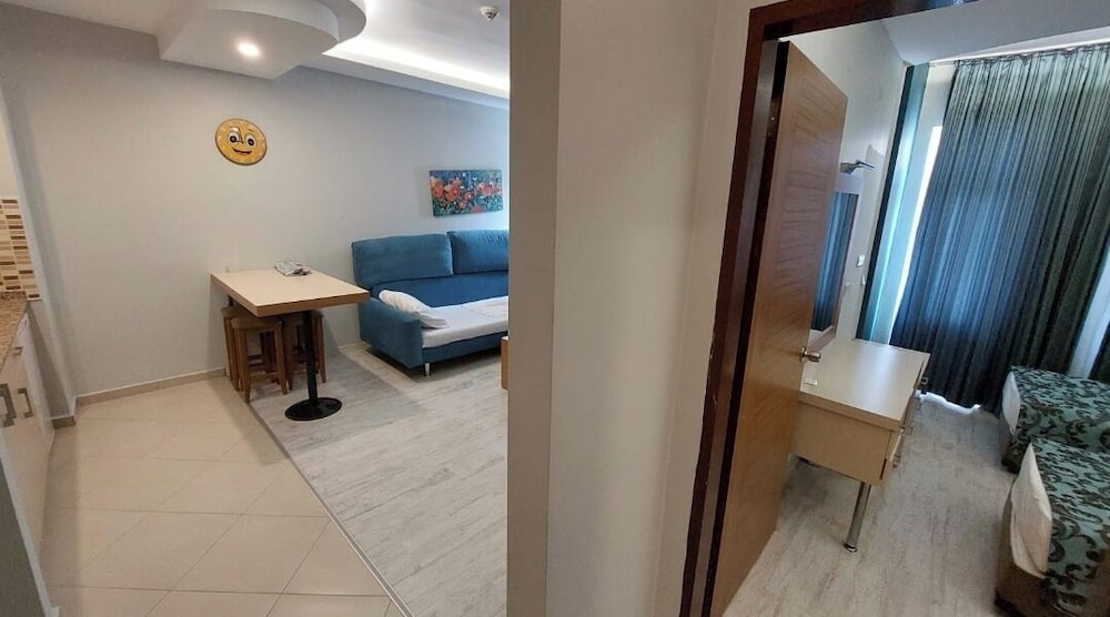 Ark Suite Hotel — Hotel rooms in Alanya