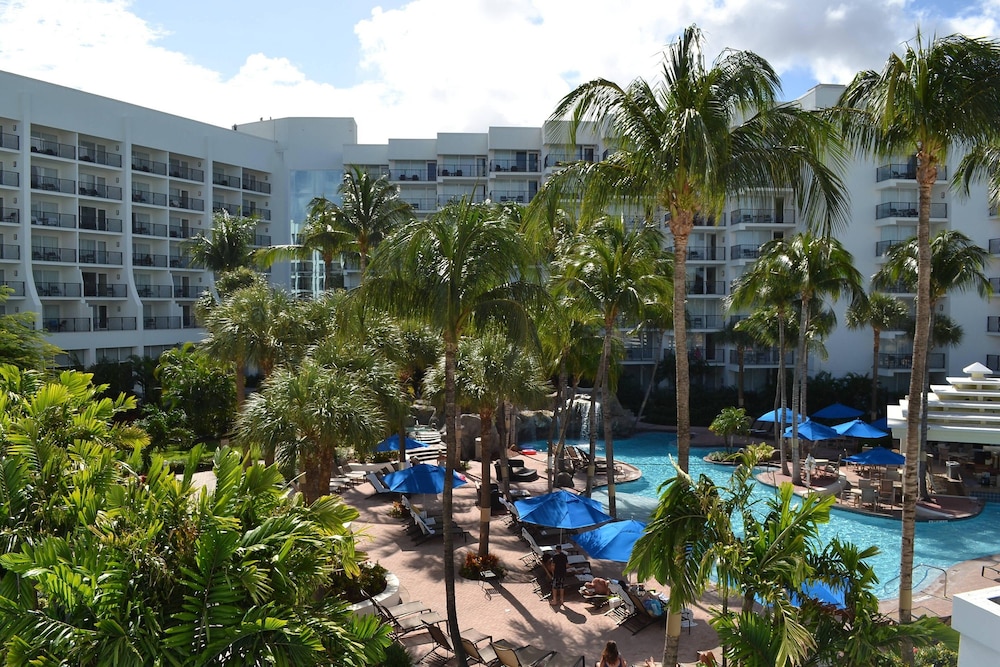 Marriott Aruba Resort & Stellaris Casino — Swimming pool in Noord, Aruba