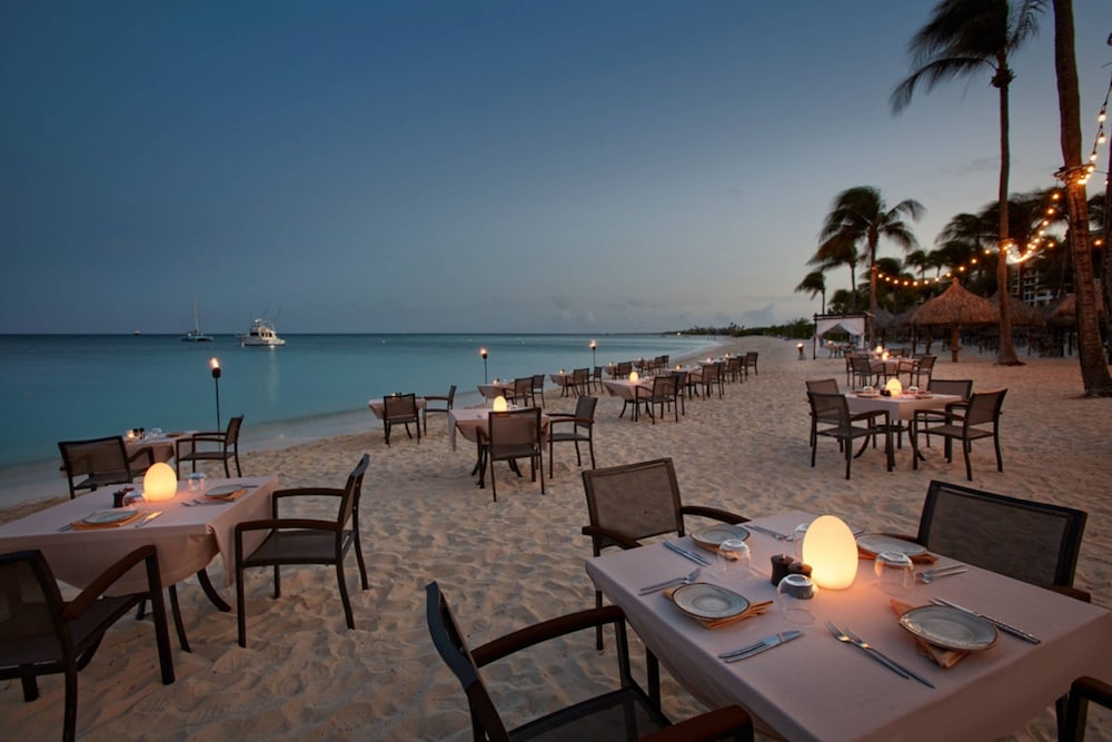 Marriott Aruba Resort & Stellaris Casino — Restaurant & bars in Noord, Aruba