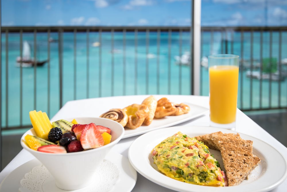 Holiday Inn Resort Aruba - Beach Resort & Casino by IHG — Restaurant & bars in Noord, Aruba