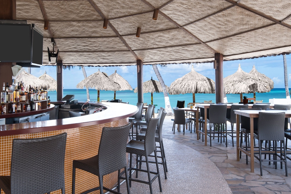 Holiday Inn Resort Aruba - Beach Resort & Casino by IHG — Restaurant & bars in Noord, Aruba
