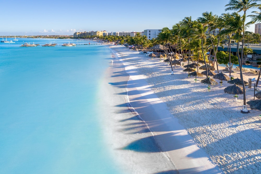 Holiday Inn Resort Aruba - Beach Resort & Casino by IHG — Beach in Noord, Aruba