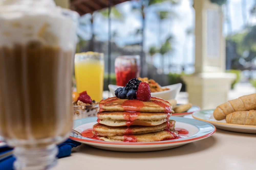 Holiday Inn Resort Aruba - Beach Resort & Casino by IHG — Restaurant & bars in Noord, Aruba