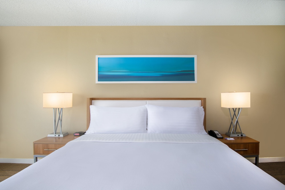 Holiday Inn Resort Aruba - Beach Resort & Casino by IHG — Hotel rooms in Noord, Aruba