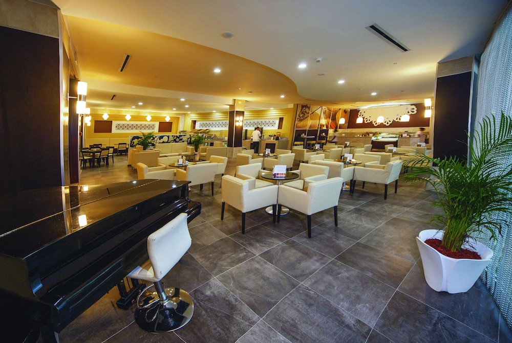 Hotel Riu Palace Antillas - Adults Only - All Inclusive — Restaurant & bars in Noord, Aruba