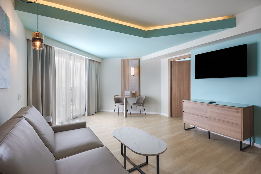 Hotel Riu Palace Antillas - Adults Only - All Inclusive — Hotel rooms in Noord, Aruba