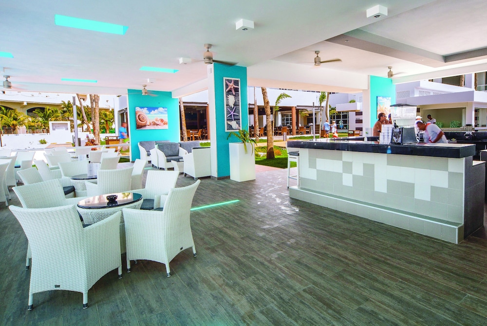 Hotel Riu Palace Antillas - Adults Only - All Inclusive — Restaurant & bars in Noord, Aruba