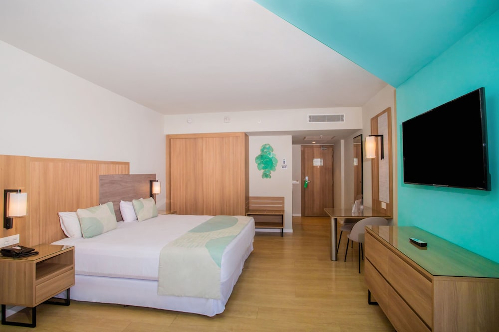 Hotel Riu Palace Antillas - Adults Only - All Inclusive — Hotel rooms in Noord, Aruba