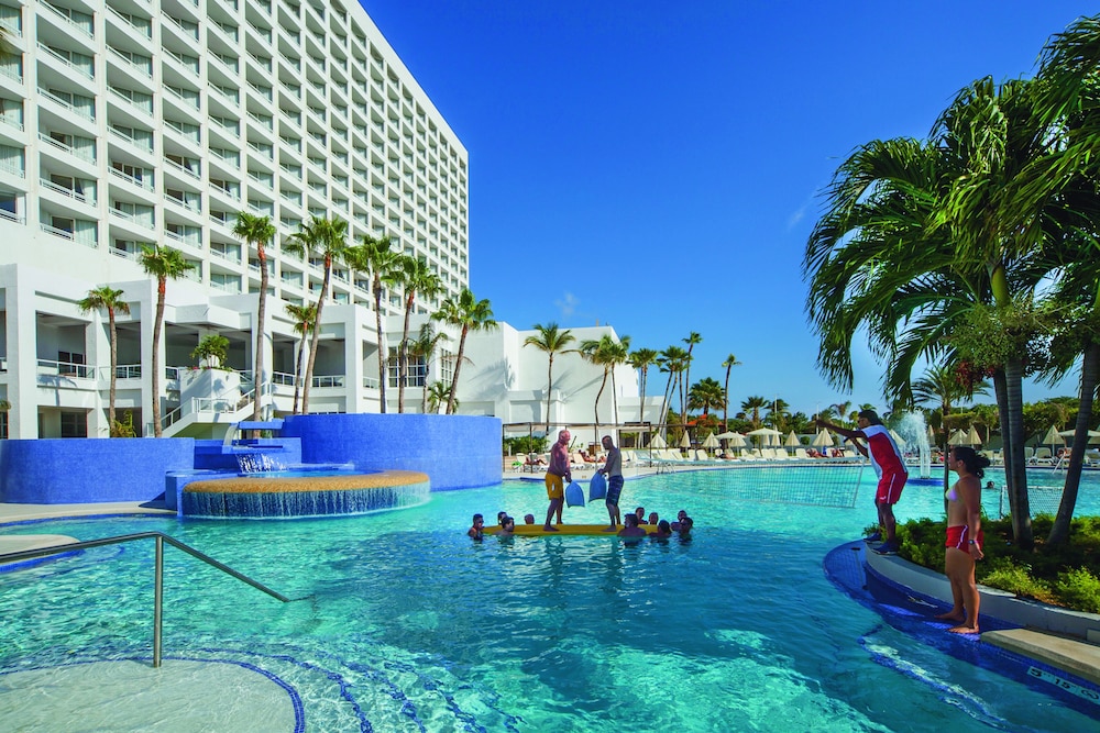 Hotel Riu Palace Antillas - Adults Only - All Inclusive — Swimming pool in Noord, Aruba