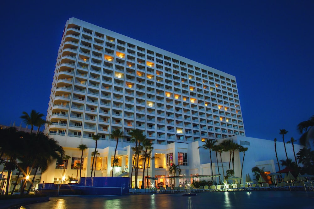 Hotel Riu Palace Antillas - Adults Only - All Inclusive — Hotel building in Noord, Aruba