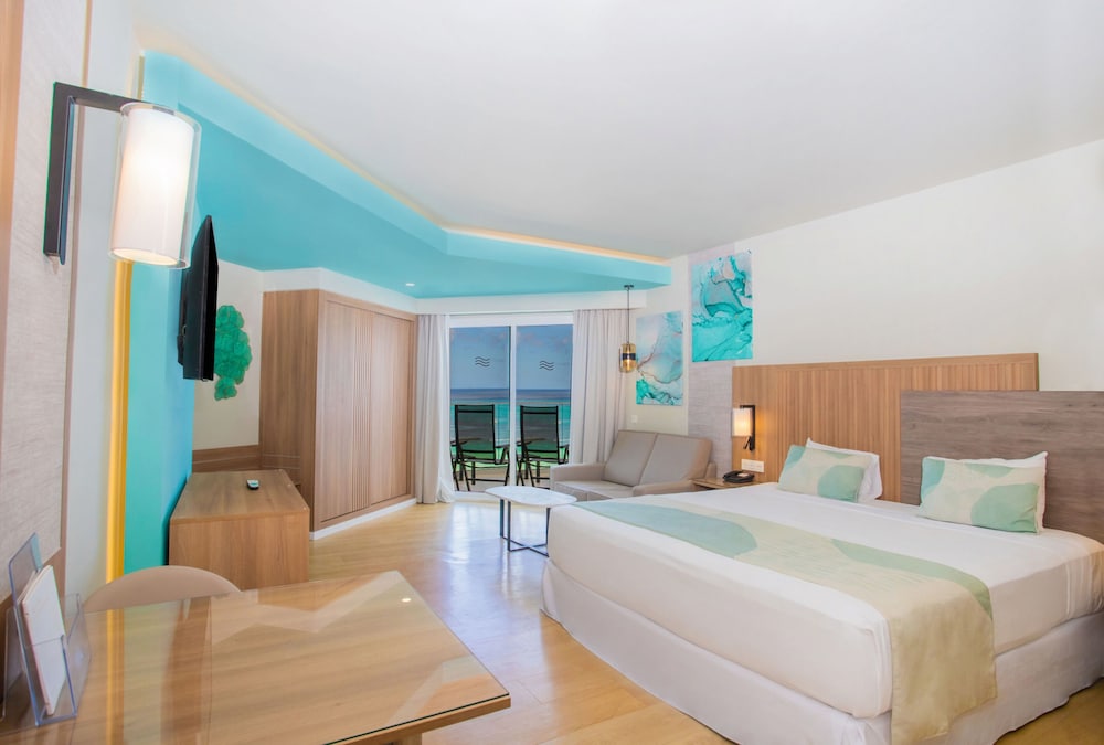 Hotel Riu Palace Antillas - Adults Only - All Inclusive — Hotel rooms in Noord, Aruba