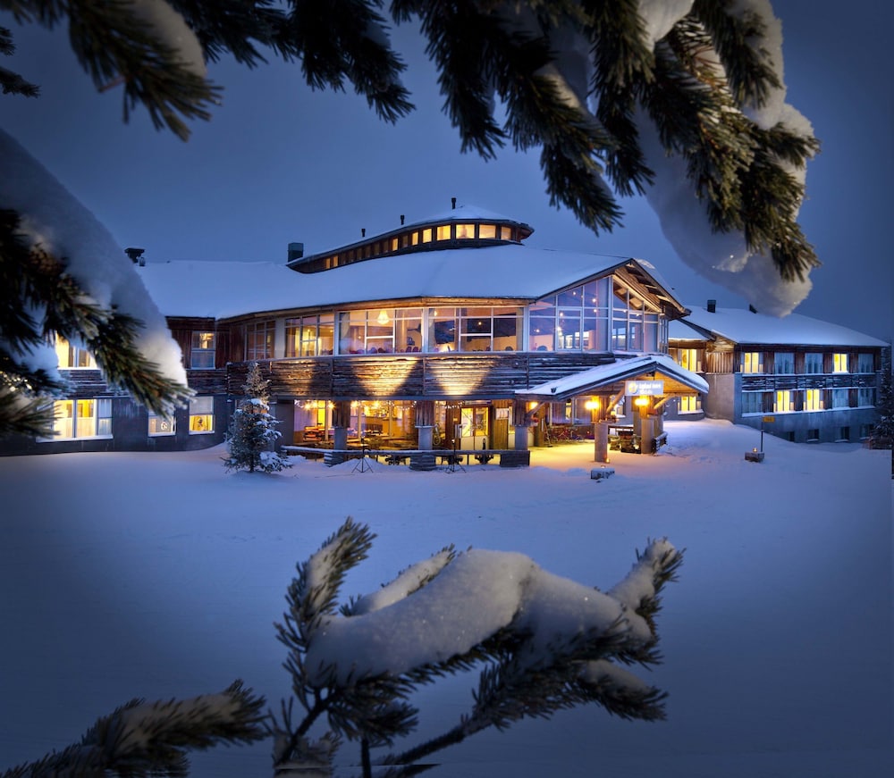 . Lapland Hotels Ylläskaltio