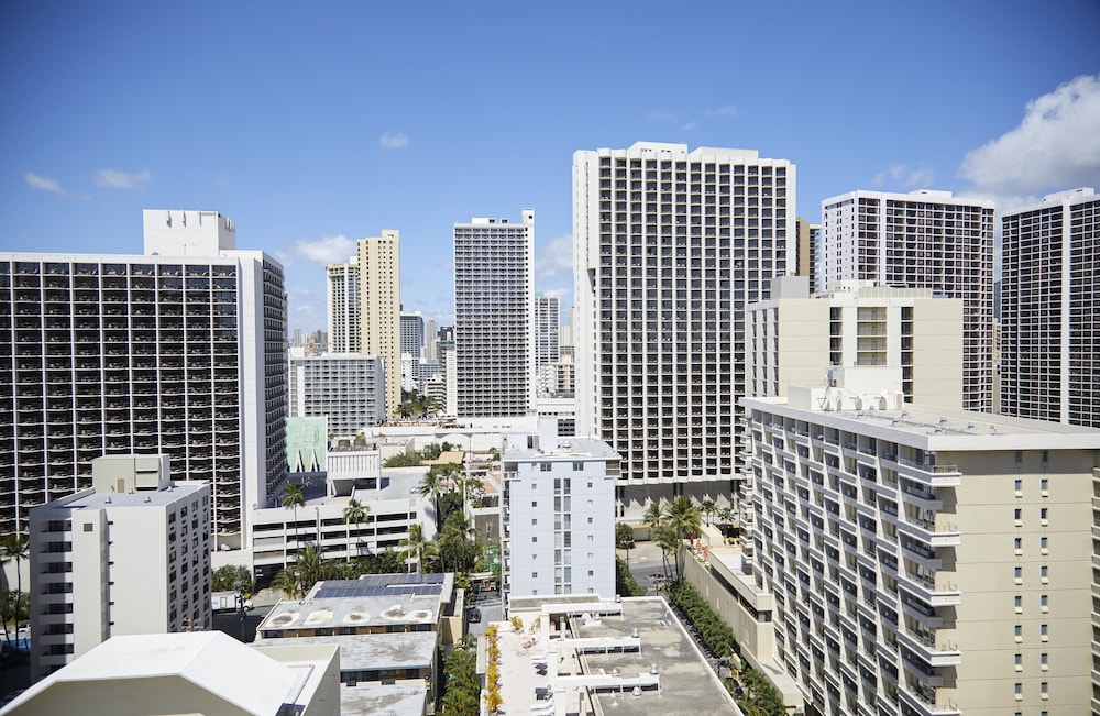 Queen Kapiolani Hotel — Hotel building in Honolulu, Hawaii
