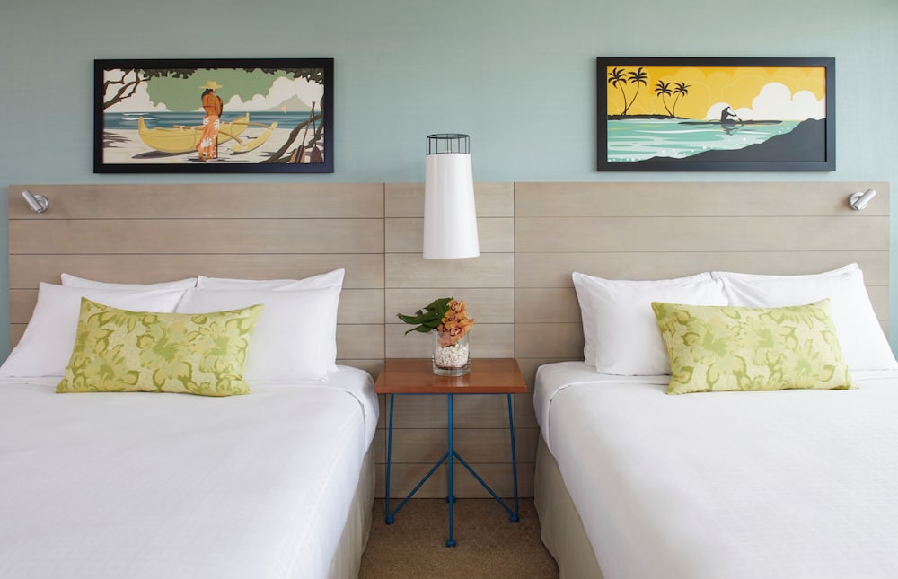 Queen Kapiolani Hotel — Hotel rooms in Honolulu, Hawaii