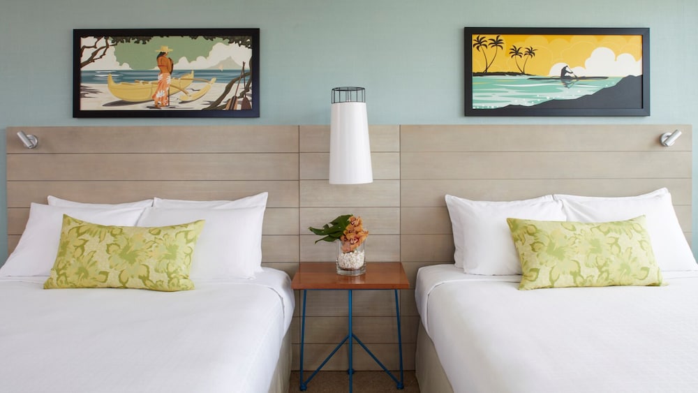Queen Kapiolani Hotel — Hotel rooms in Honolulu, Hawaii